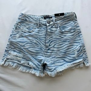 ⚡️FASHION NOVA ZEBRA DENIM SHORTS⚡️